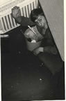 Piotr Orfin w kabinie na Dembowskim 1980 rok (15kb)
